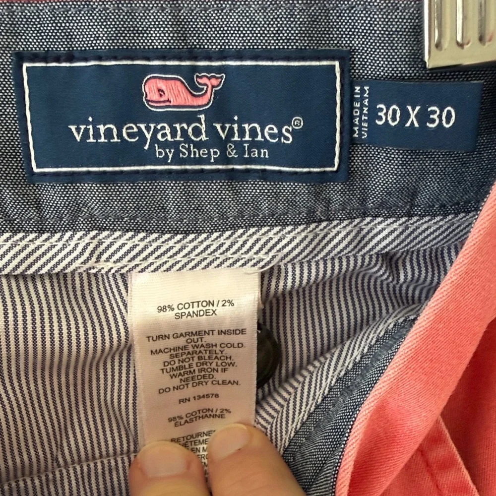 Vineyard Vines men’s chinos